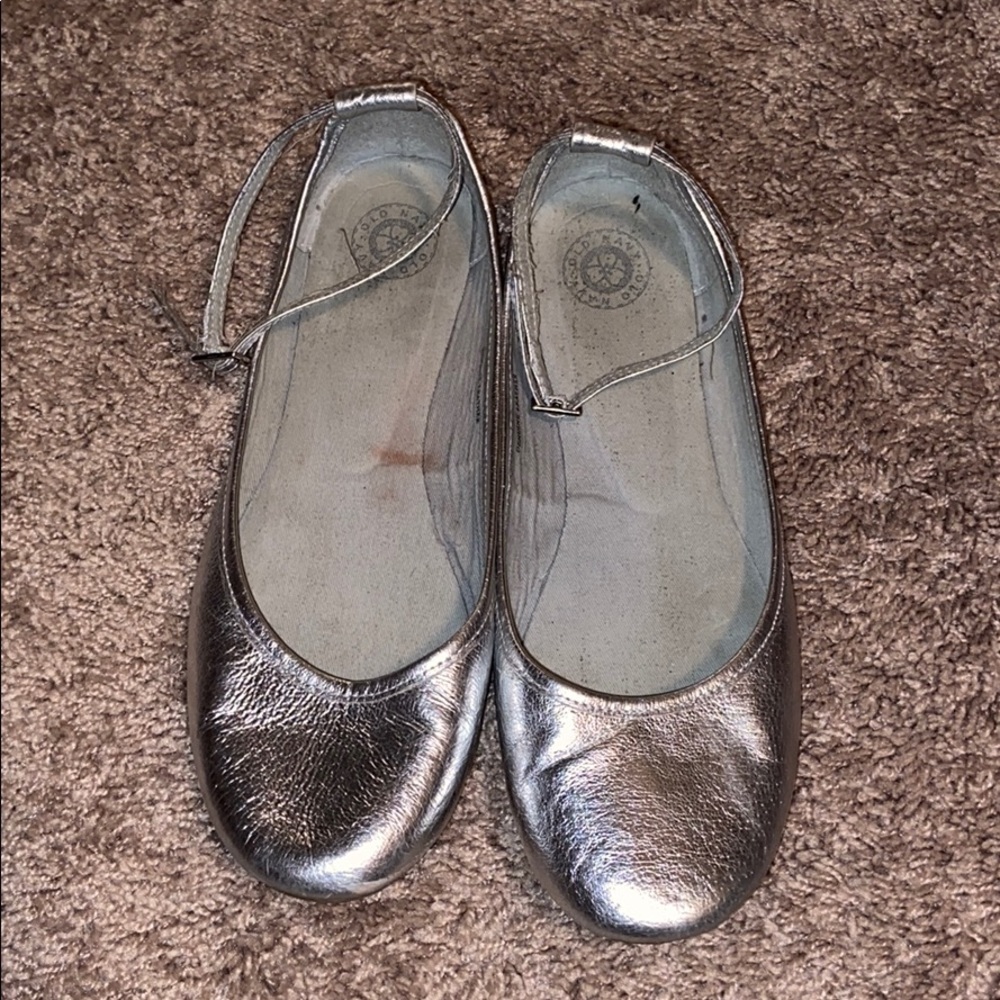 Leather ballet flats, silver. Size 11